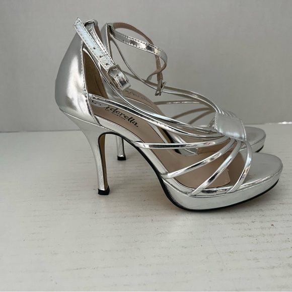 Metallic silver, high heel sandals size 5 - Picture 3 of 5